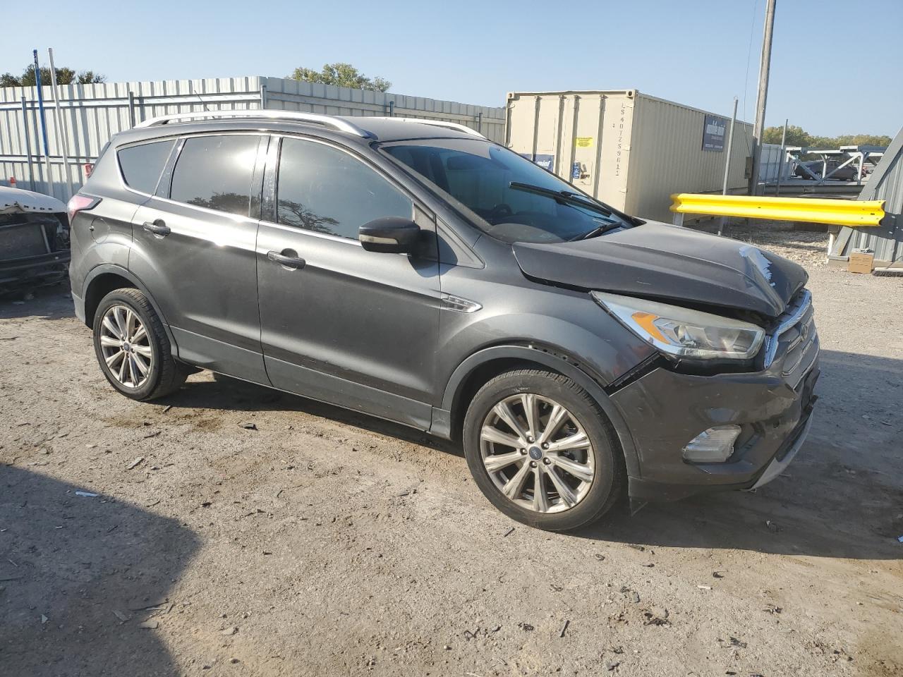 2017 FORD ESCAPE TIT - Image 4