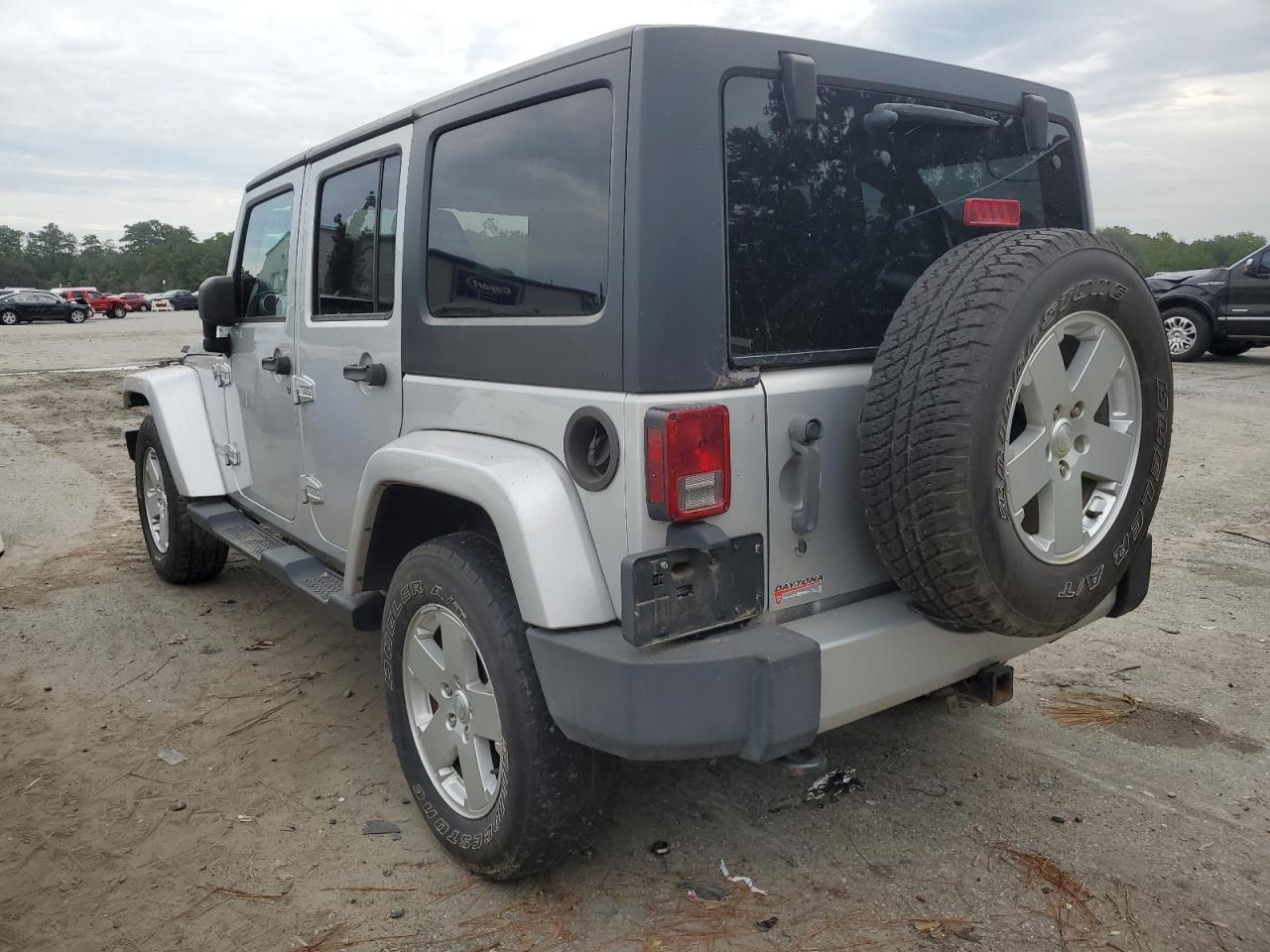 2012 JEEP WRANGLER U - Image 2