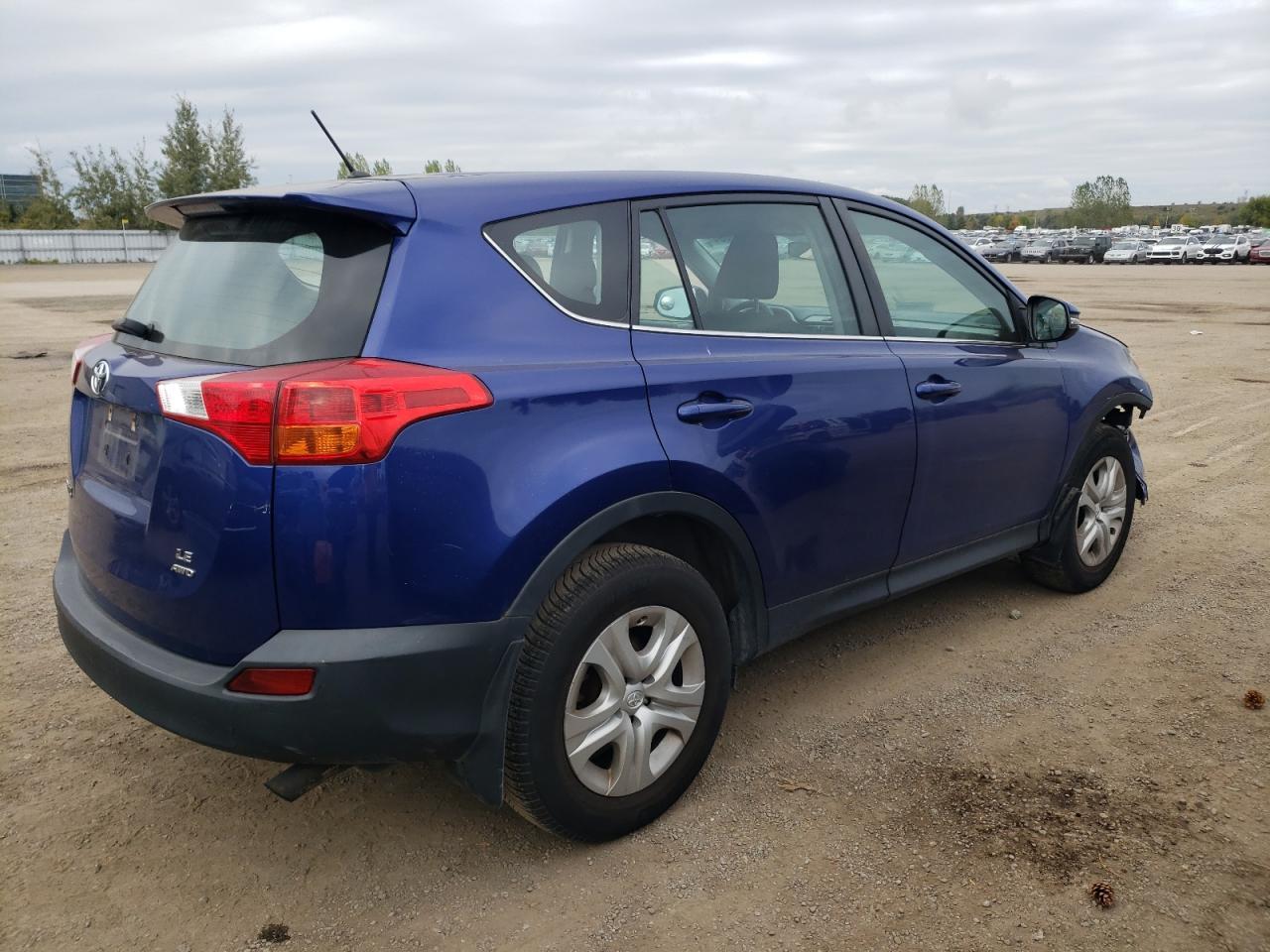 2014 TOYOTA RAV4 LE - Фото 3