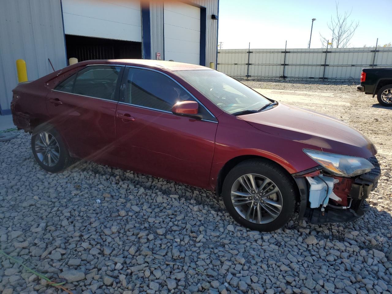 2017 TOYOTA CAMRY LE - Фото 4