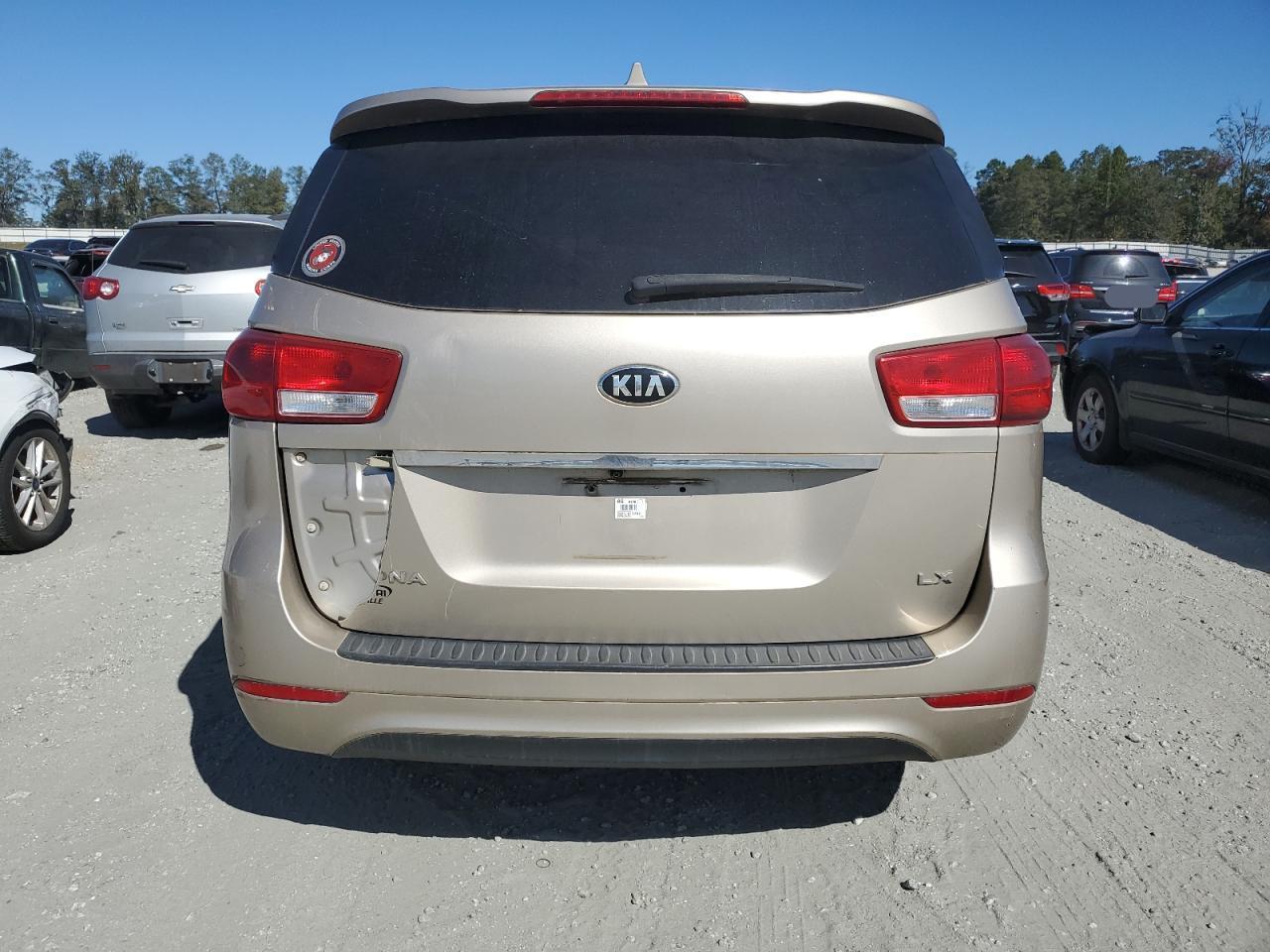 2017 KIA SEDONA LX - Фото 6