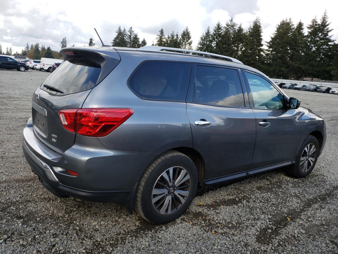 2017 NISSAN PATHFINDER - Фото 3