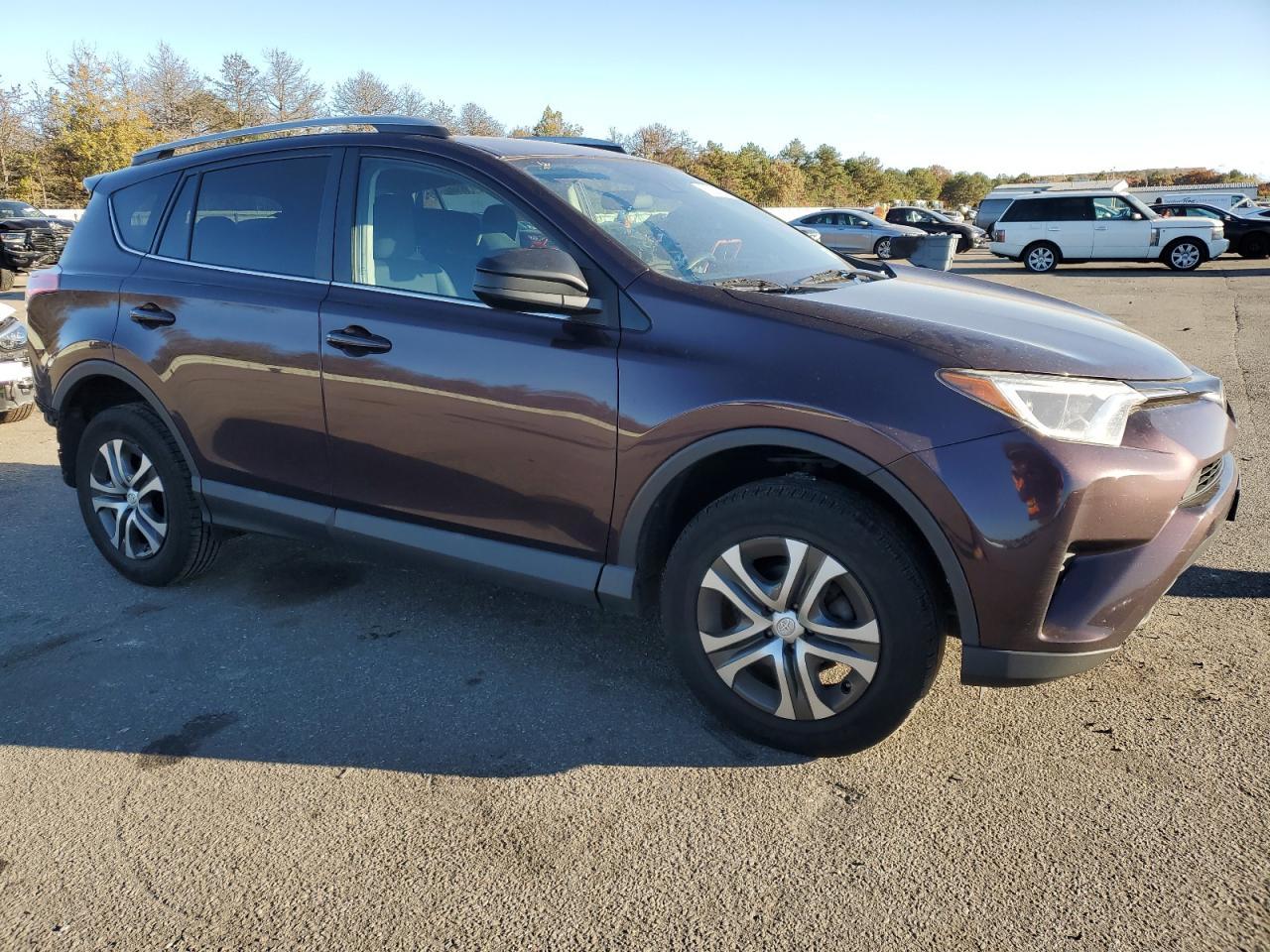 2018 TOYOTA RAV4 LE - Image 4