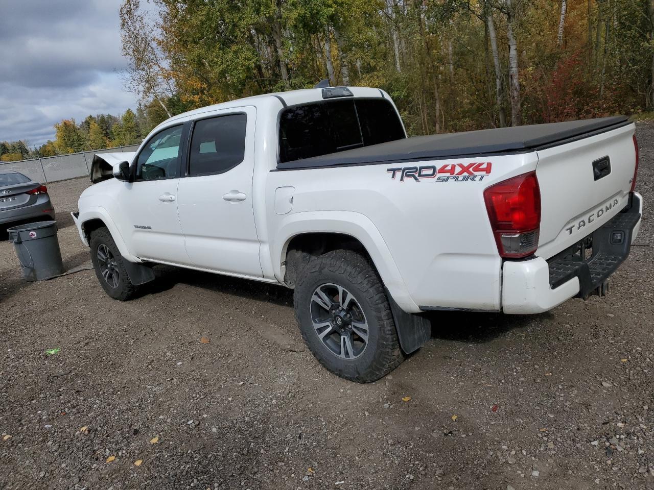 2017 TOYOTA TACOMA DOU - Фото 2