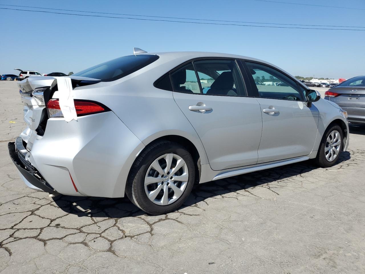 2021 TOYOTA COROLLA LE - Фото 3