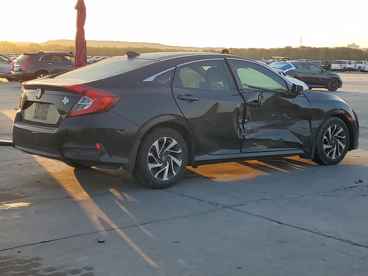 2018 HONDA CIVIC EX - Фото 3
