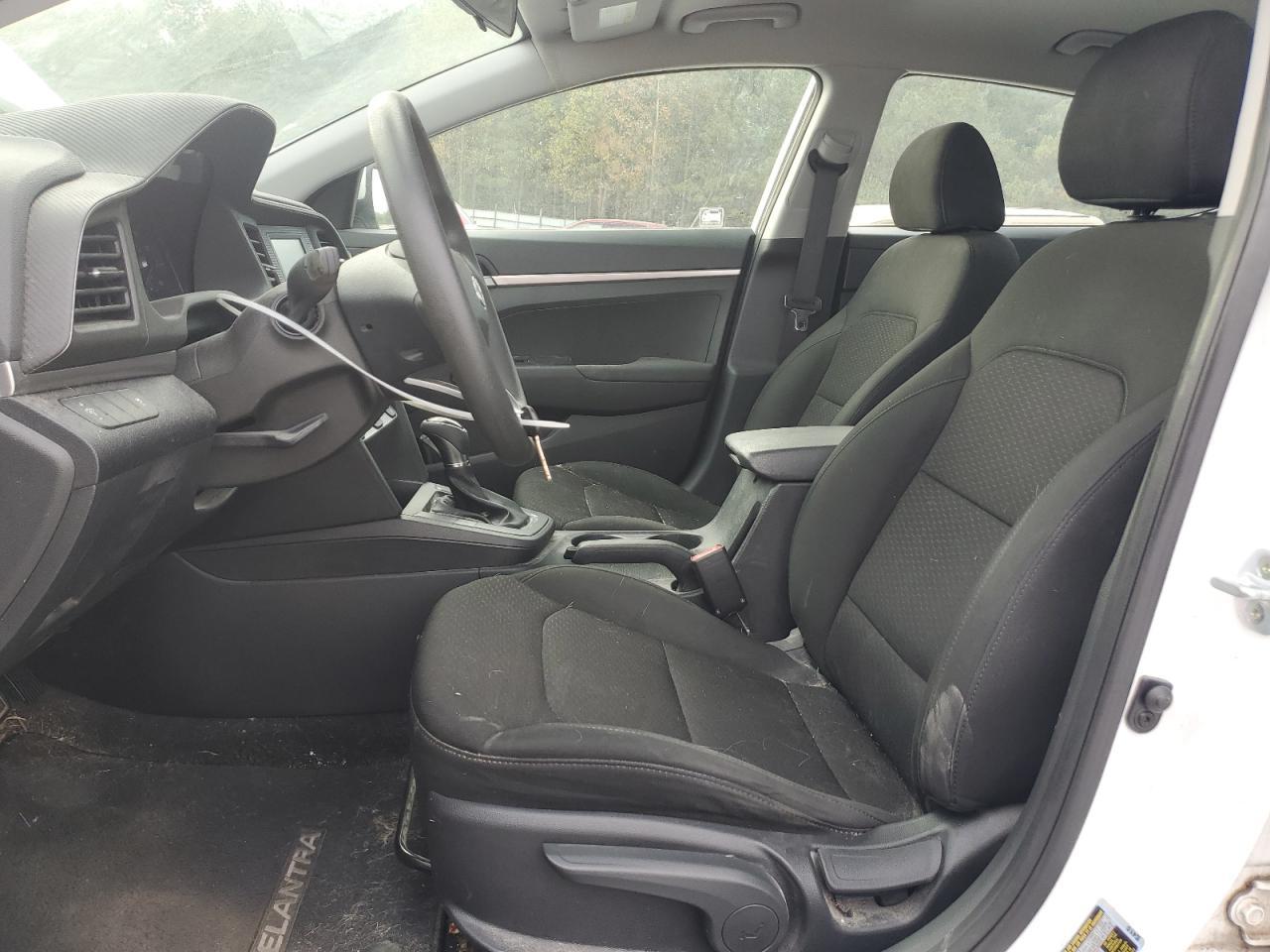 2019 HYUNDAI ELANTRA SE - Фото 7