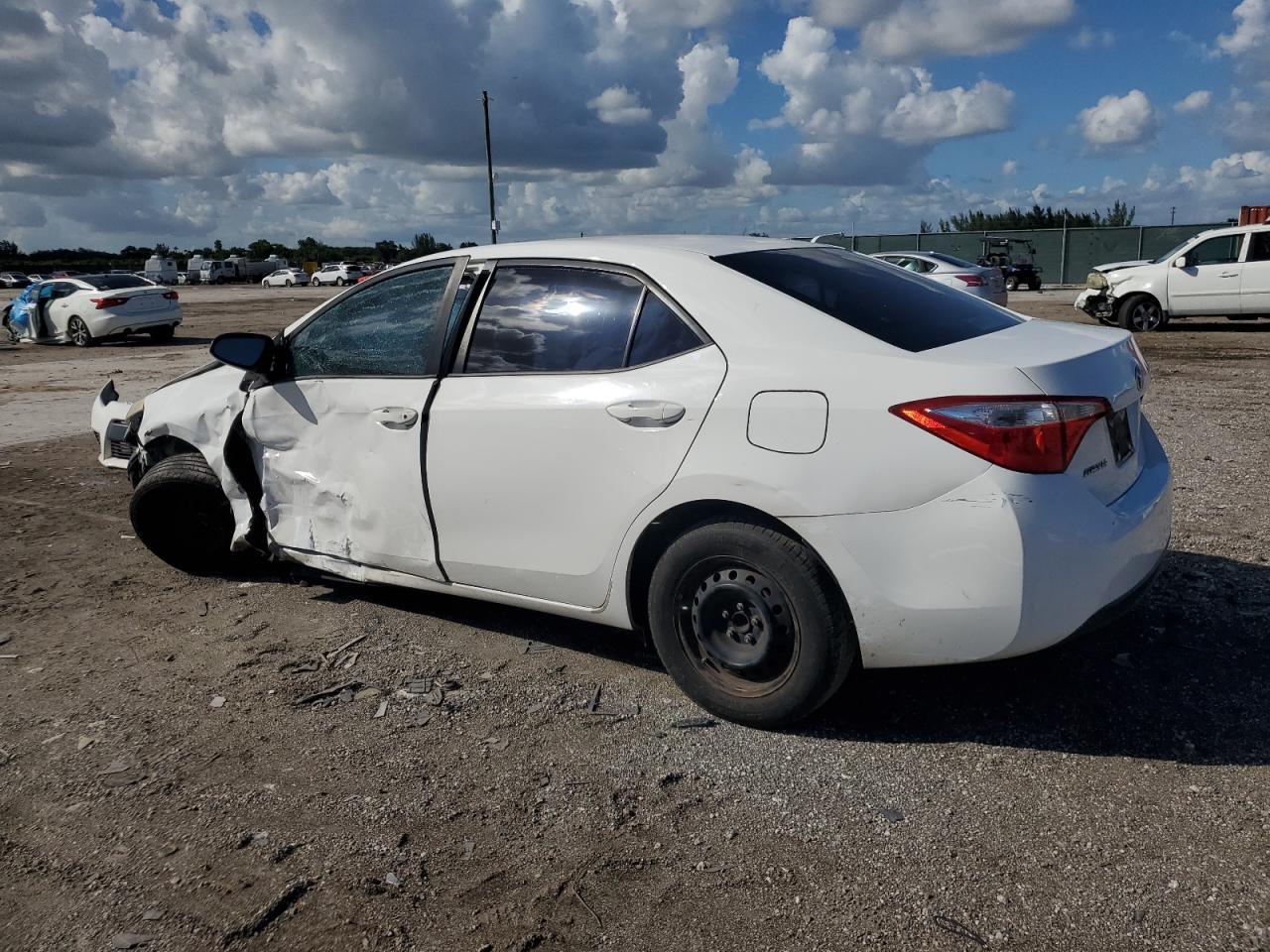 2014 TOYOTA COROLLA L - Image 2