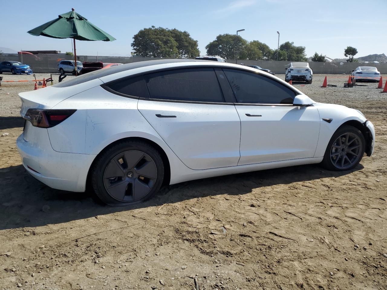 2023 TESLA MODEL 3 - Фото 3