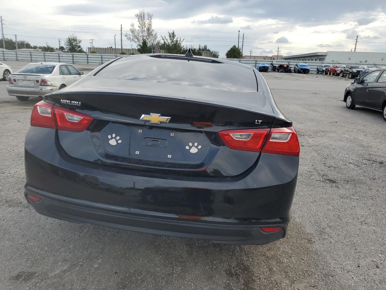 2017 CHEVROLET MALIBU LT - Image 6