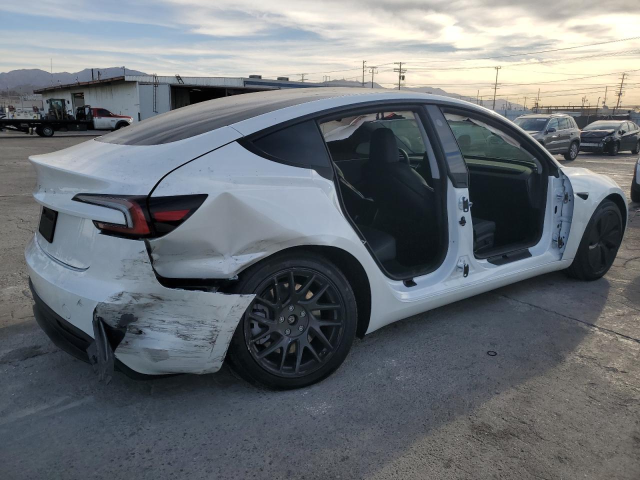2024 TESLA MODEL 3 - Image 3