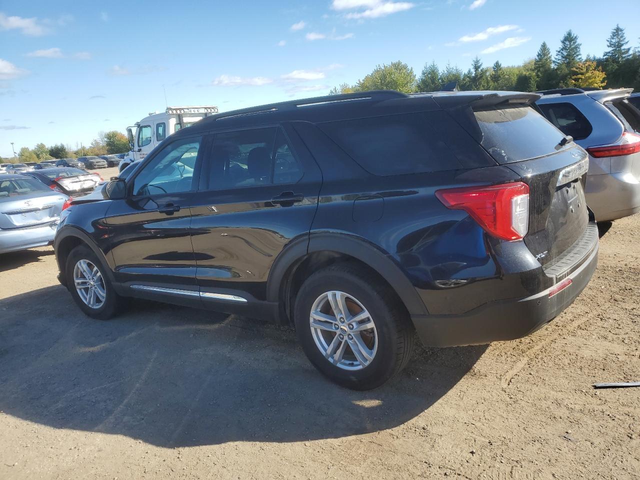 2023 FORD EXPLORER X - Фото 2