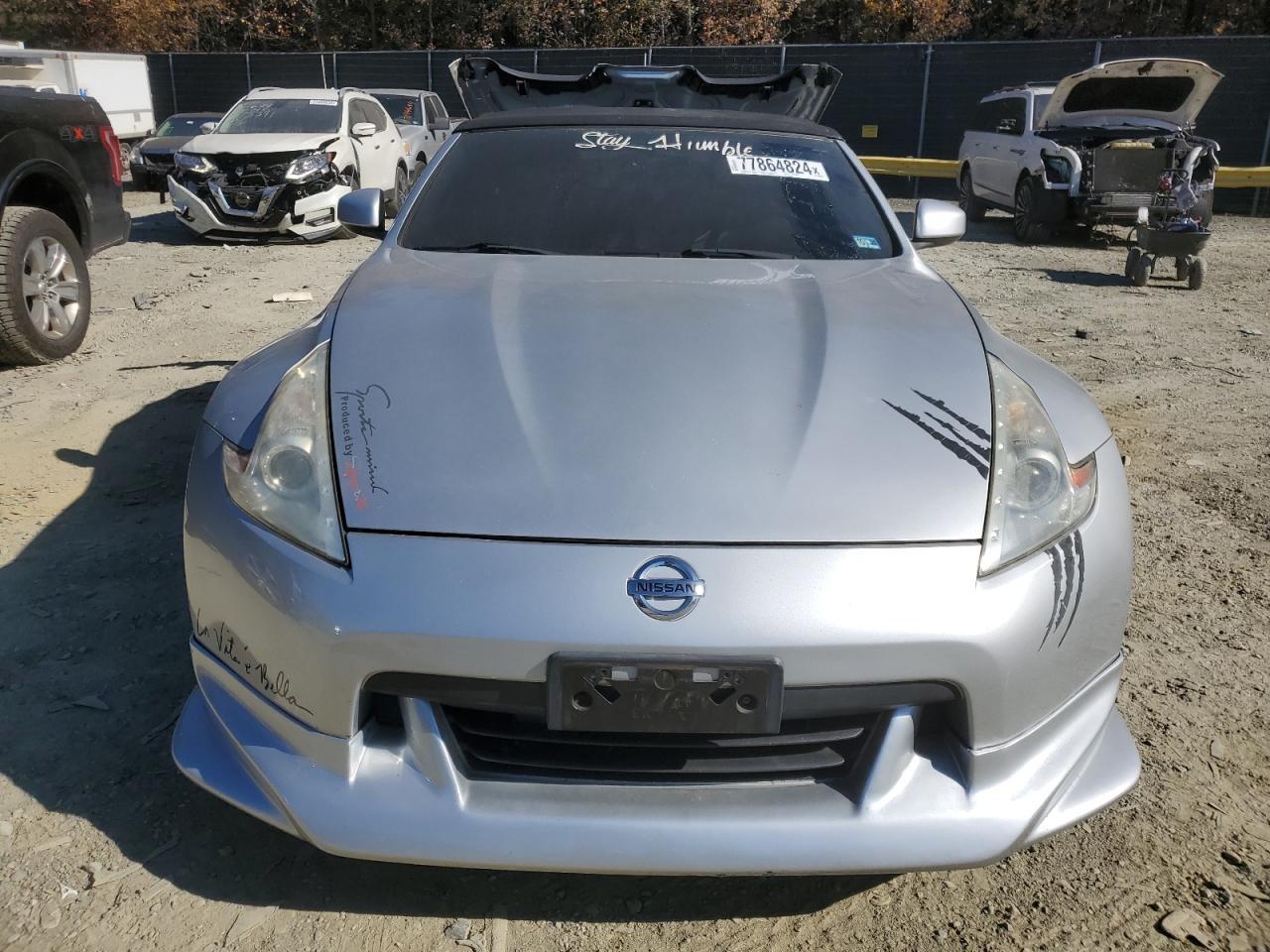 2010 NISSAN 370Z - Фото 5