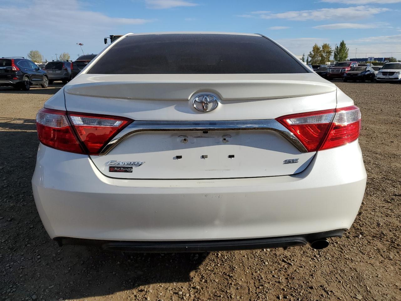 2017 TOYOTA CAMRY LE - Фото 6
