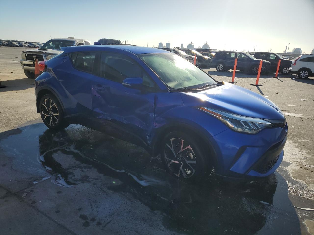 2021 TOYOTA C-HR XLE - Фото 4