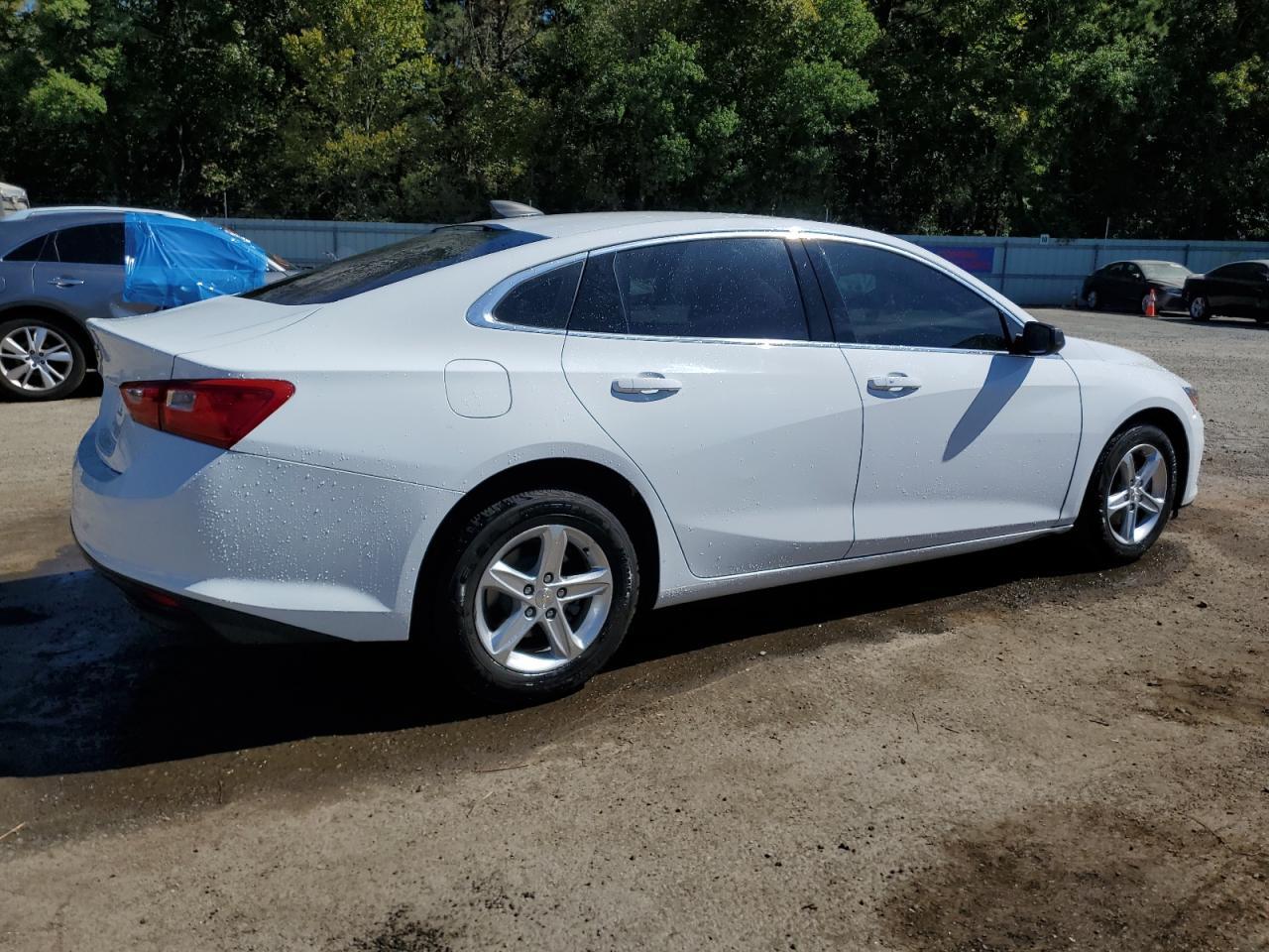2019 CHEVROLET MALIBU LS - Фото 3