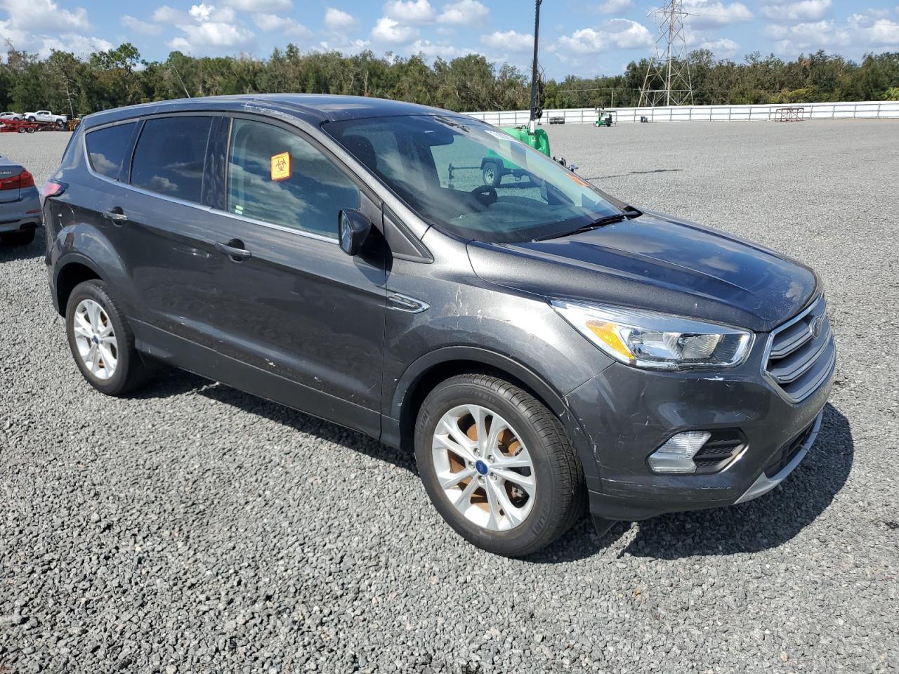 2017 FORD ESCAPE SE - Фото 4