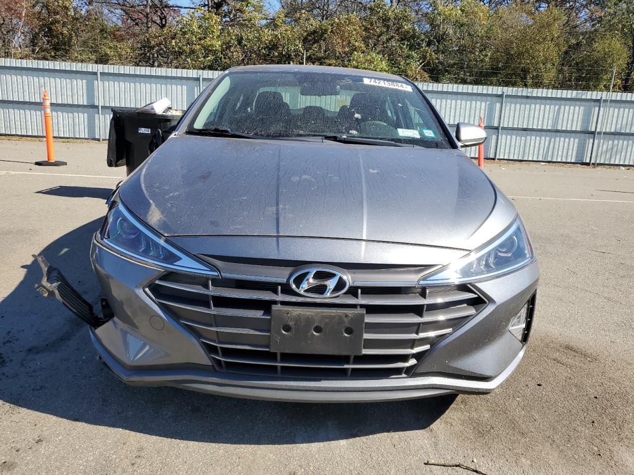 2019 HYUNDAI ELANTRA SE - Фото 5