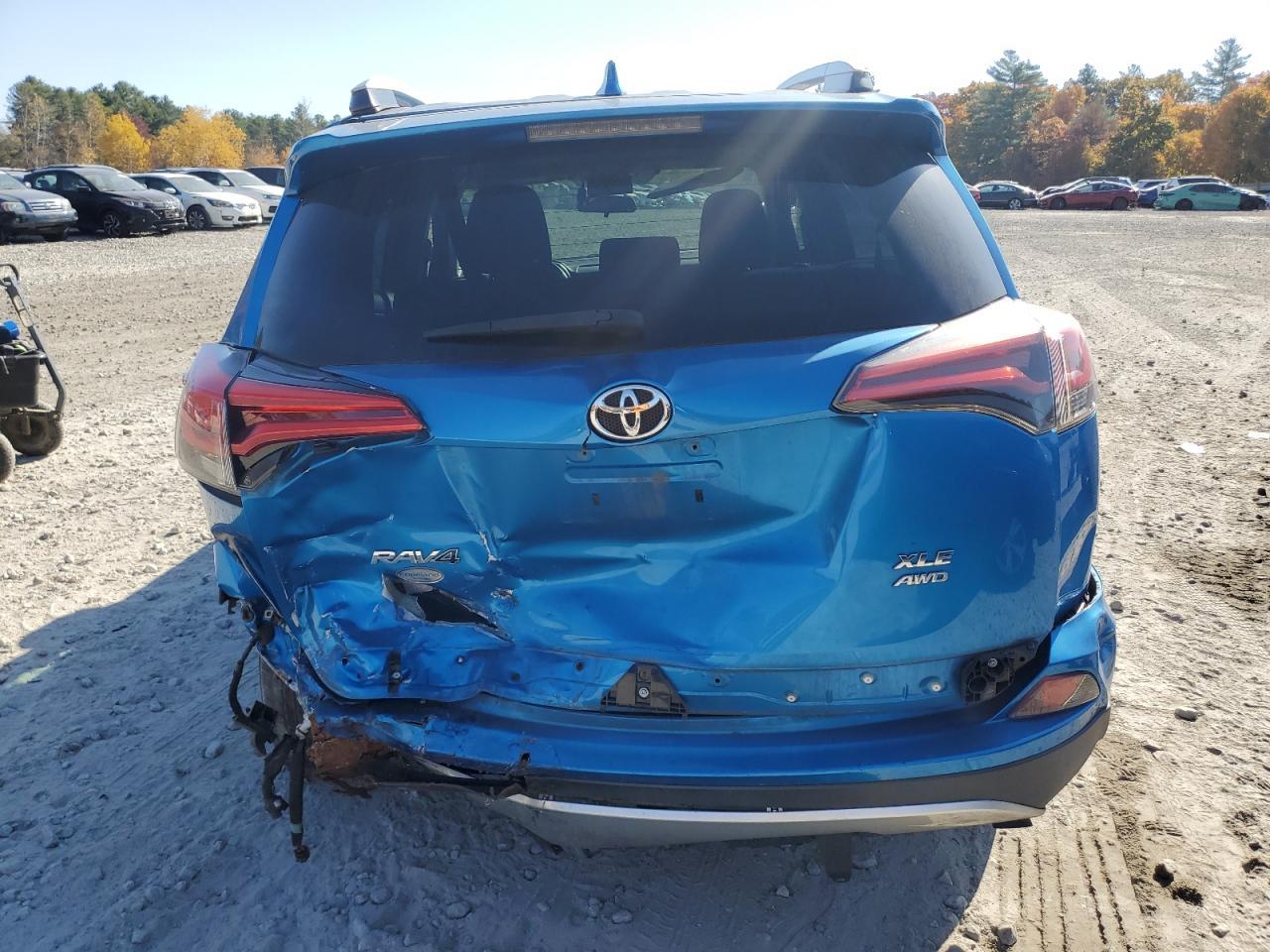 2016 TOYOTA RAV4 XLE - Фото 6