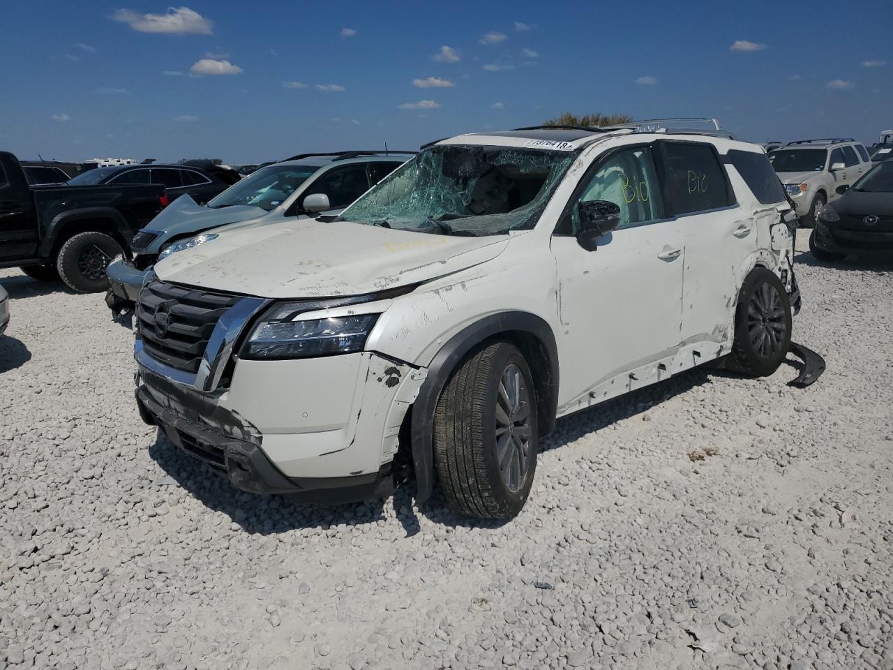 2024 NISSAN PATHFINDER