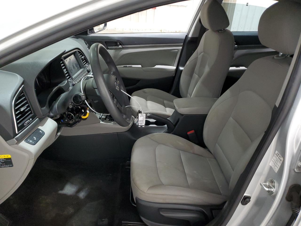 2018 HYUNDAI ELANTRA SE - Фото 7