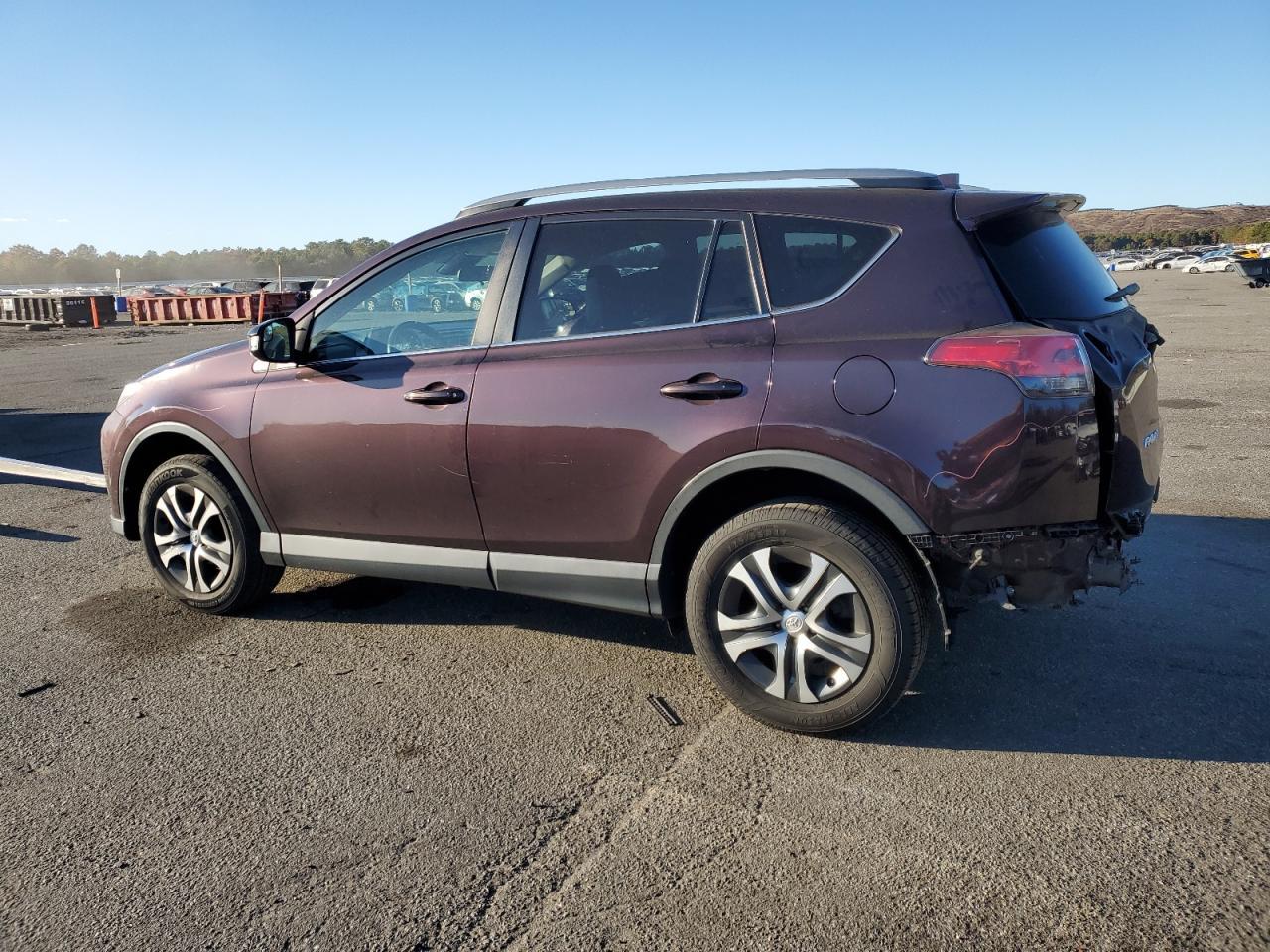 2018 TOYOTA RAV4 LE - Image 2