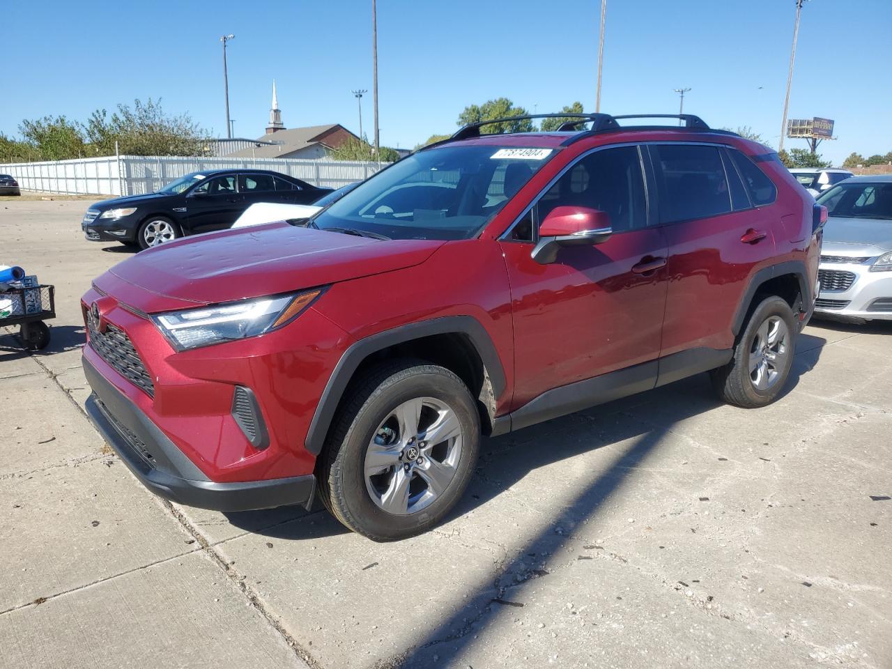 2022 TOYOTA RAV4 XLE