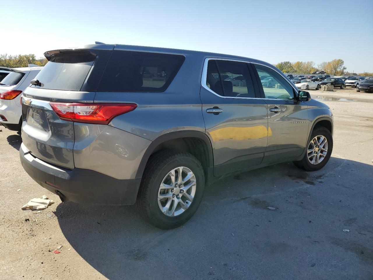 2018 CHEVROLET TRAVERSE L - Image 3