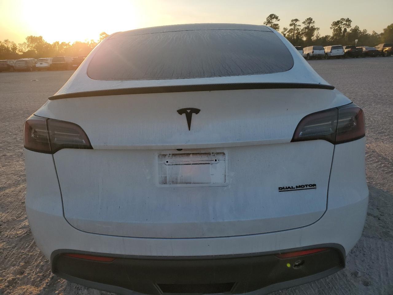 2023 TESLA MODEL Y - Фото 6