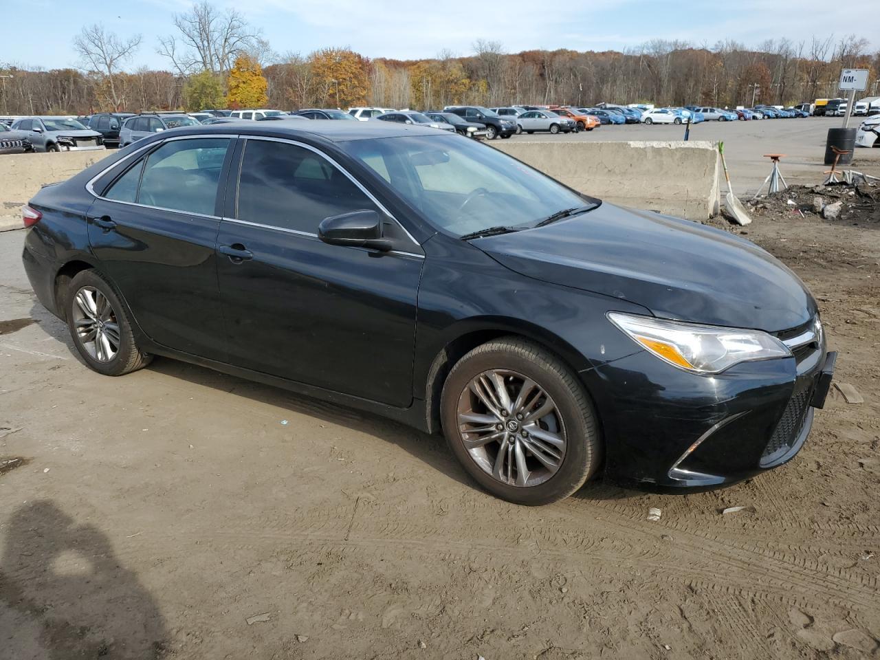 2017 TOYOTA CAMRY LE - Image 4