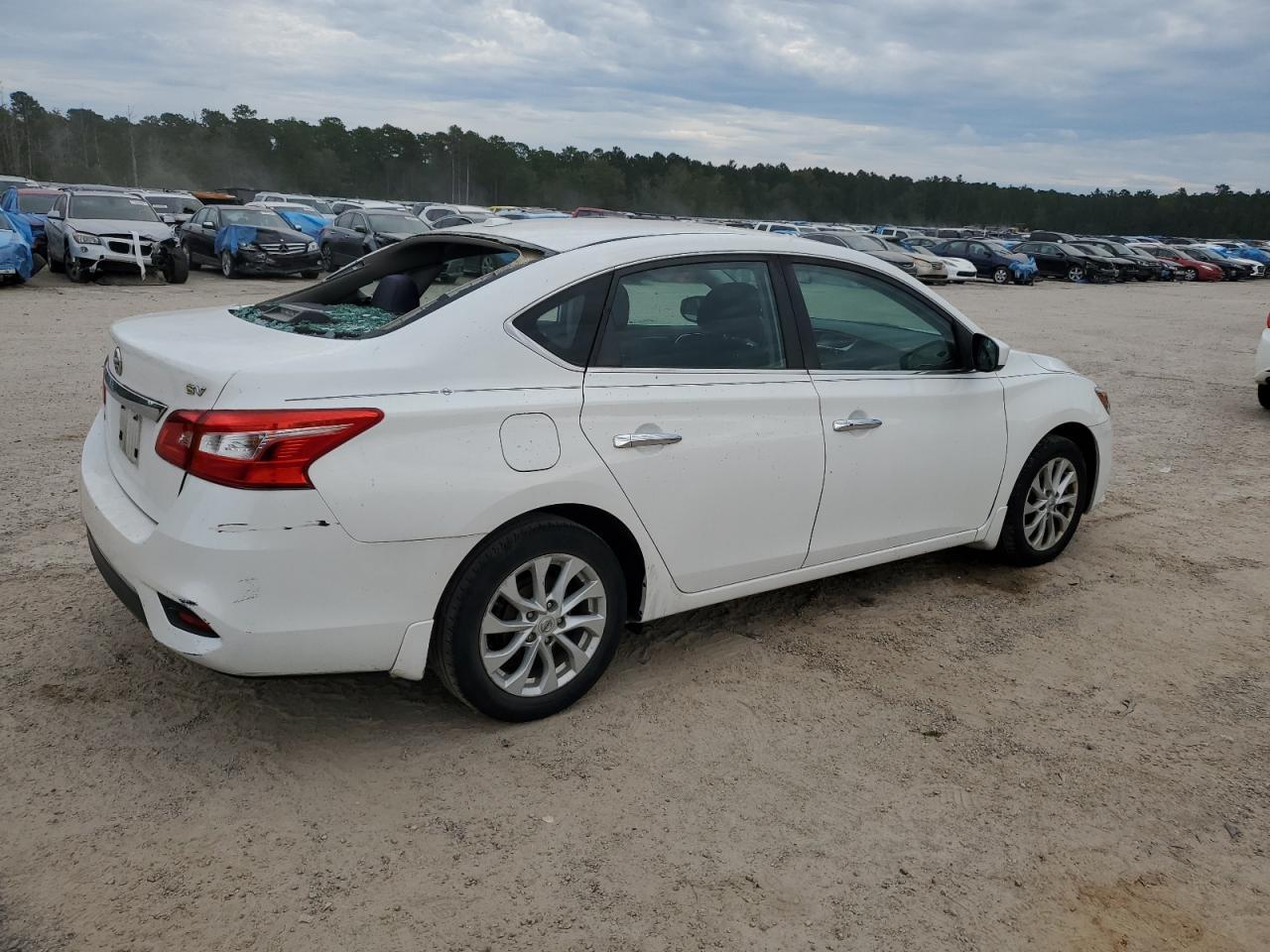 2018 NISSAN SENTRA S - Фото 3