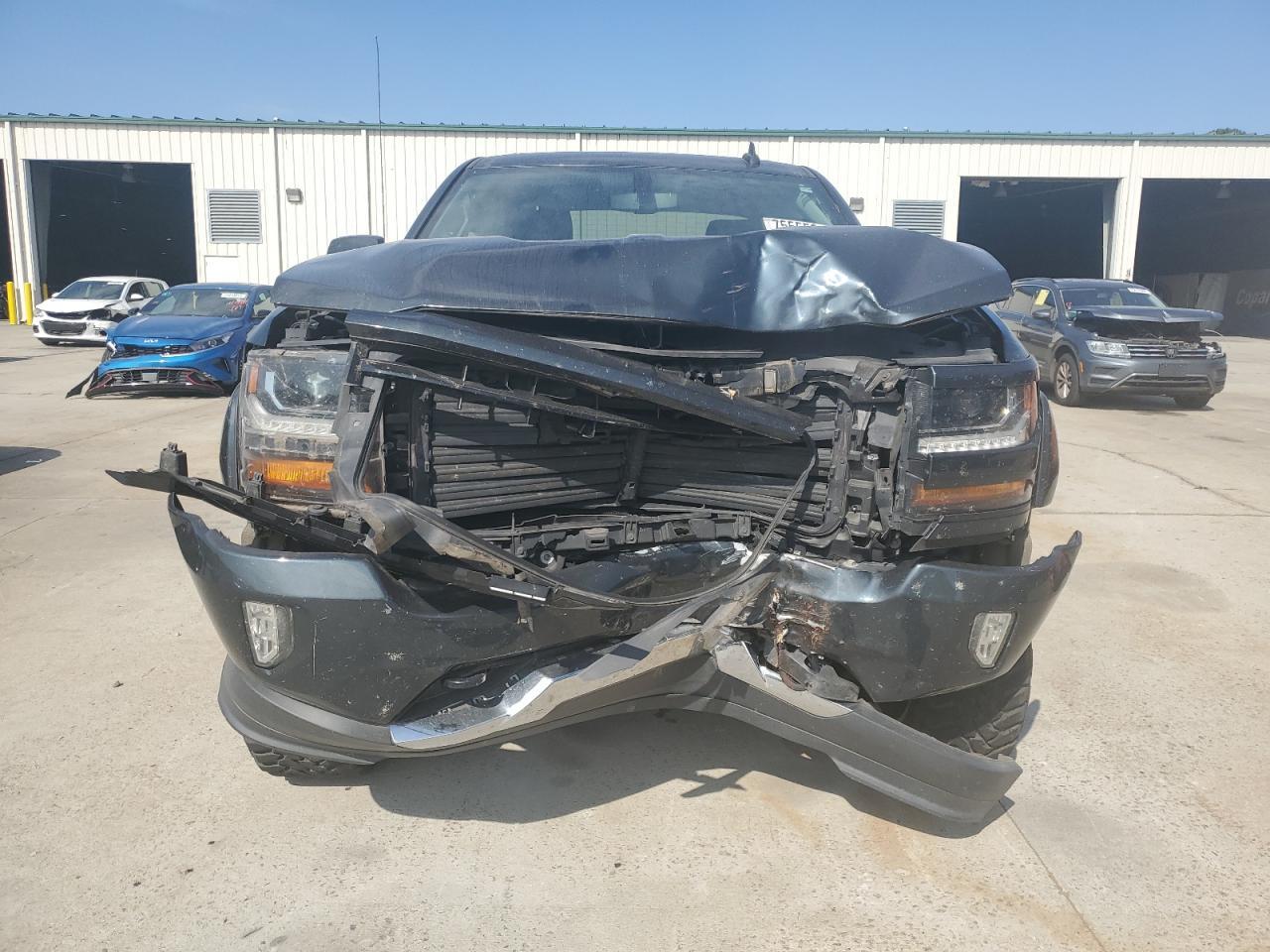 2017 CHEVROLET SILVERADO - Image 5