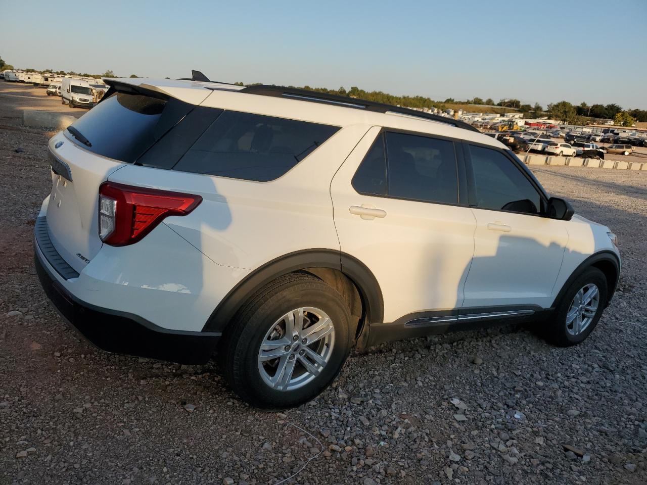2022 FORD EXPLORER X - Image 3