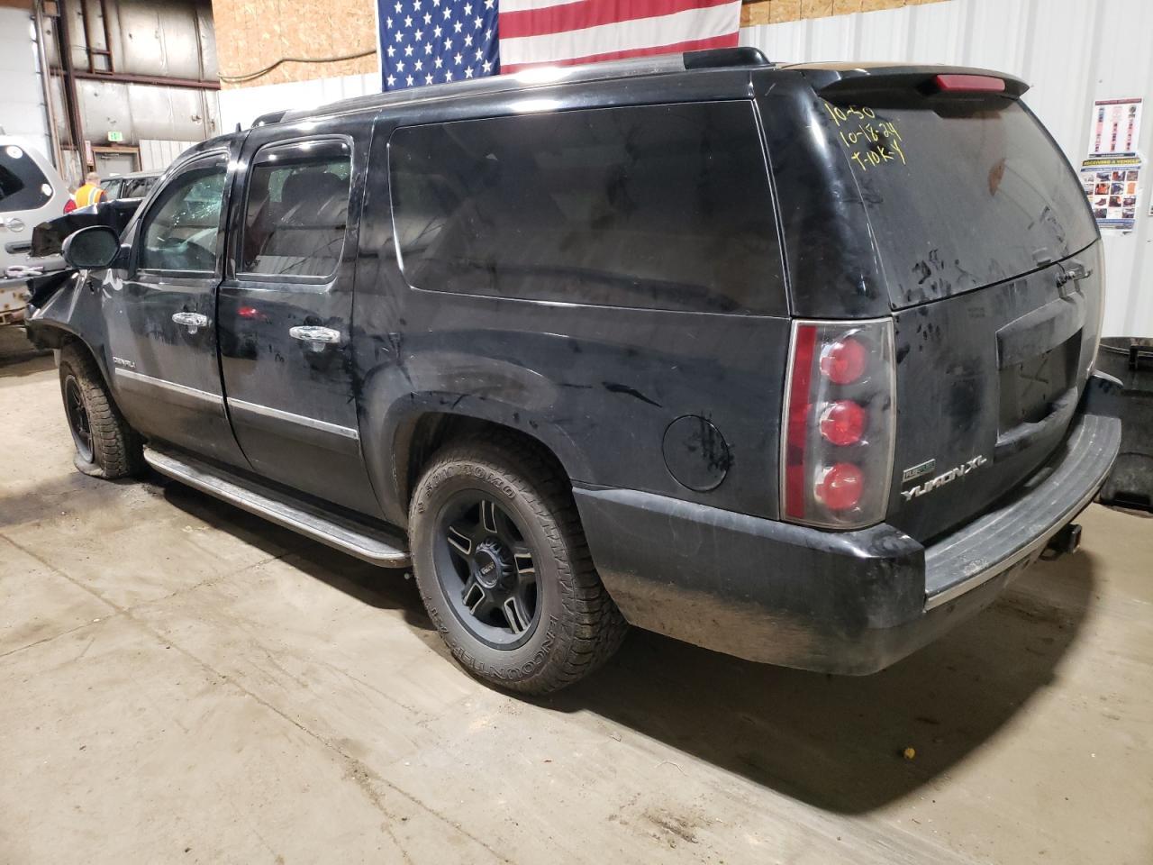 2012 GMC YUKON XL D - Image 2