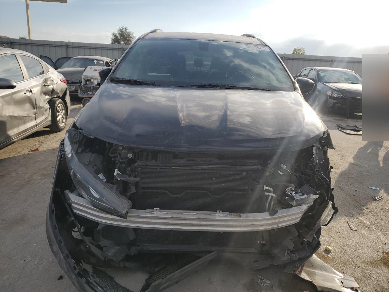 2017 CHRYSLER PACIFICA T - Image 5