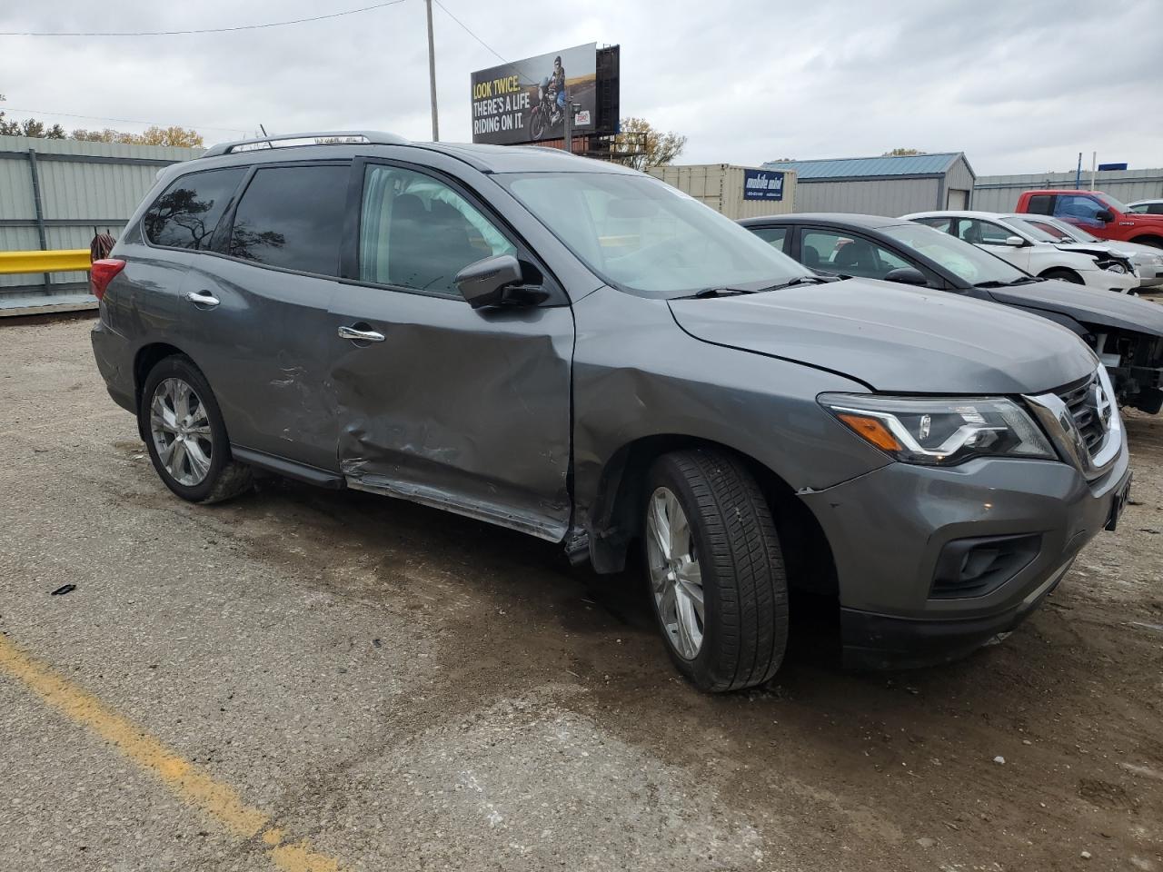 2018 NISSAN PATHFINDER - Фото 4