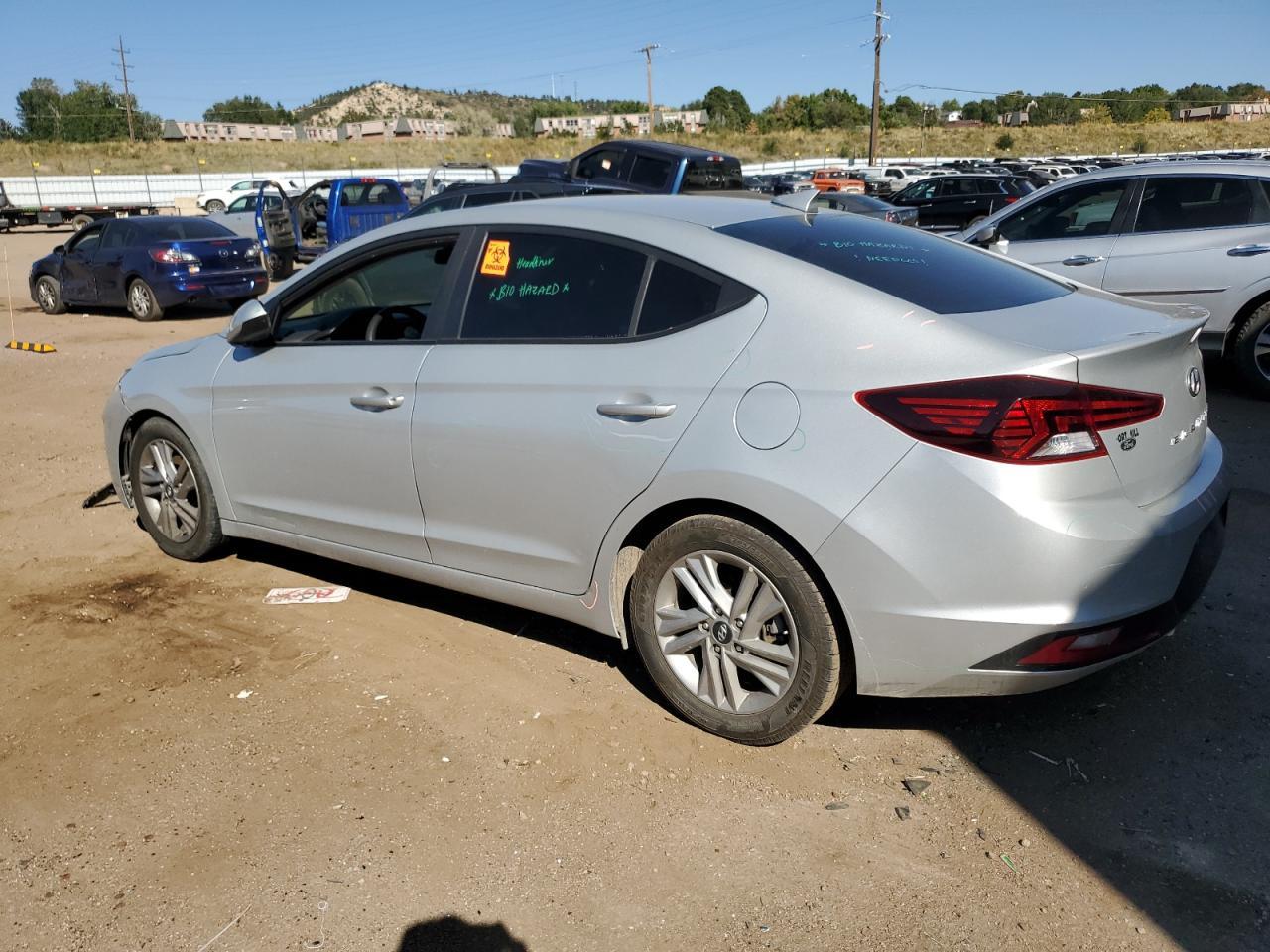 2019 HYUNDAI ELANTRA SE - Фото 2