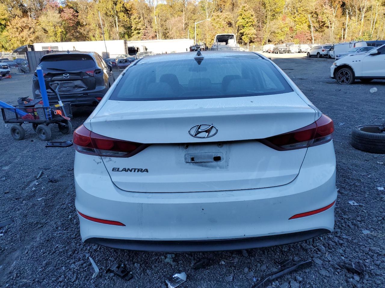 2017 HYUNDAI ELANTRA SE - Фото 6