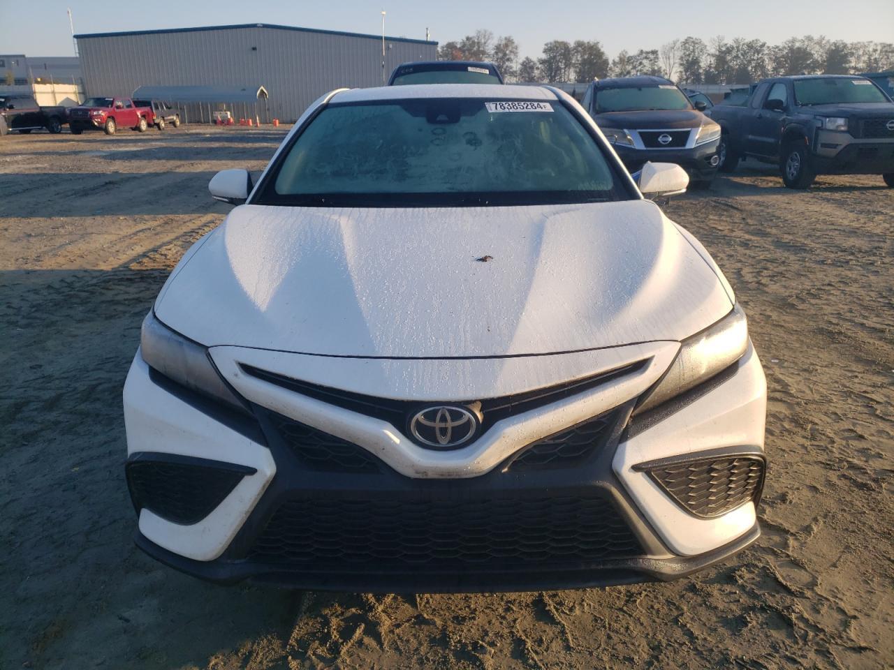 2021 TOYOTA CAMRY SE - Фото 5