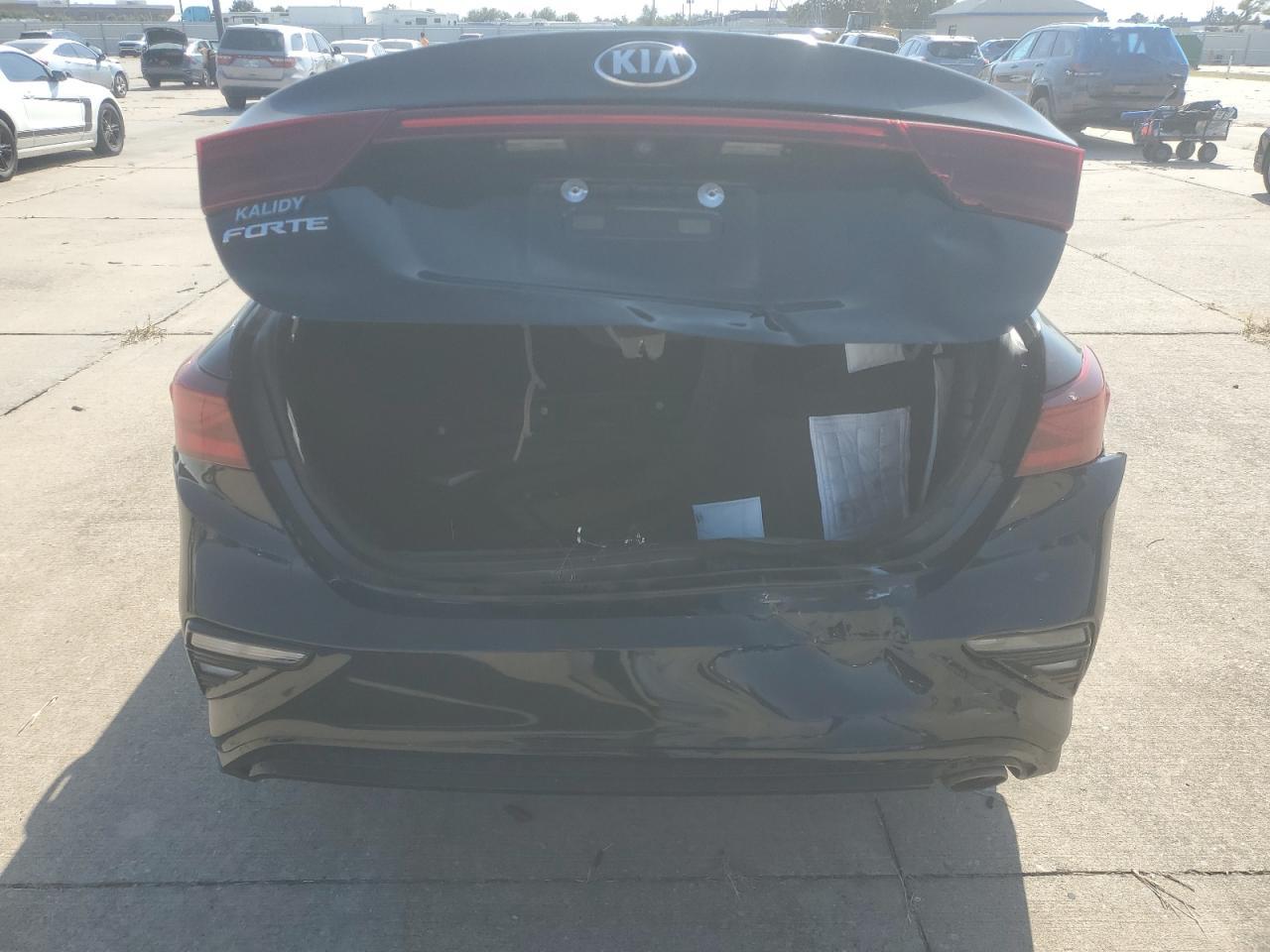 2021 KIA FORTE FE - Image 6
