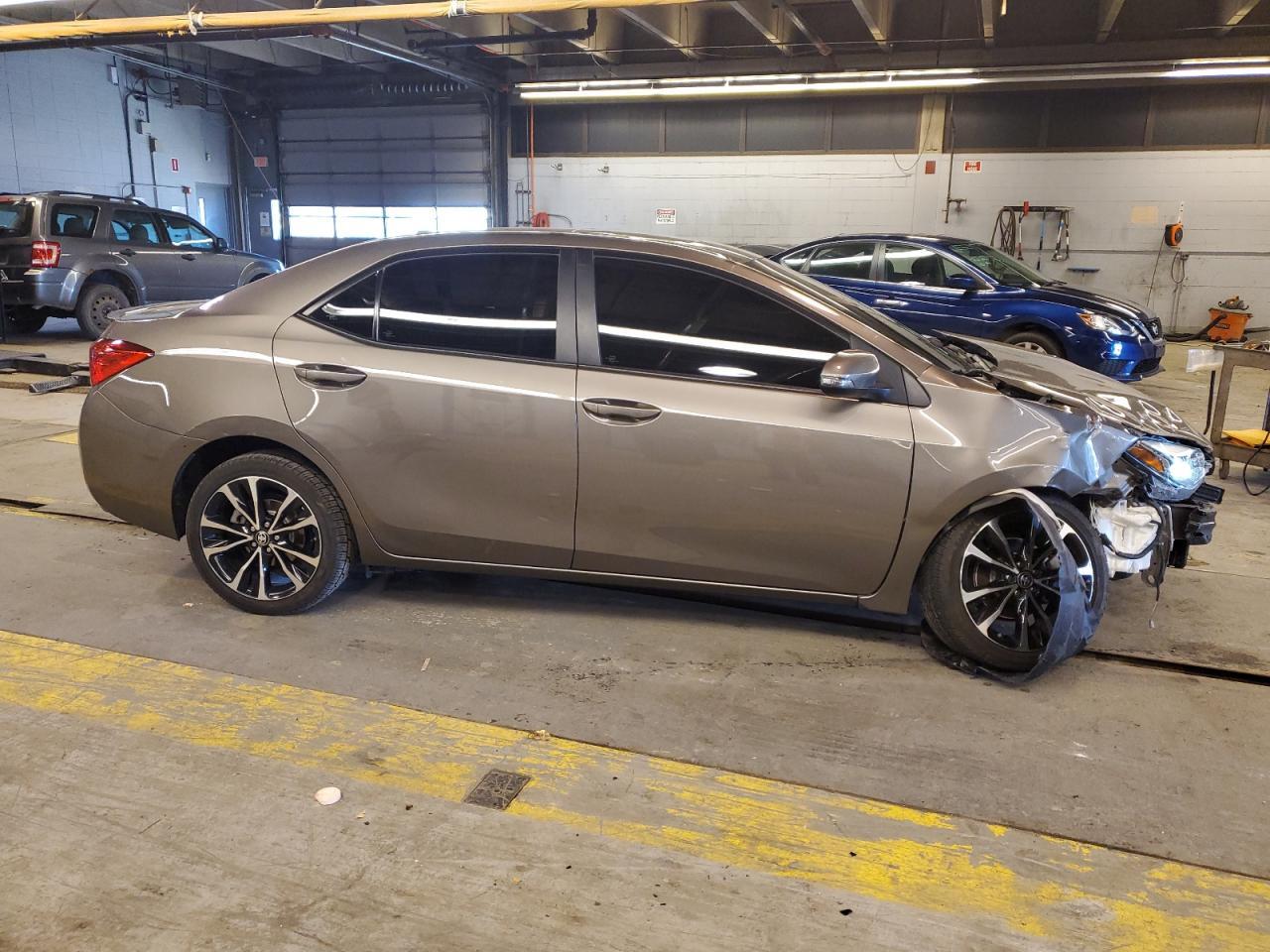 2019 TOYOTA COROLLA L - Image 4
