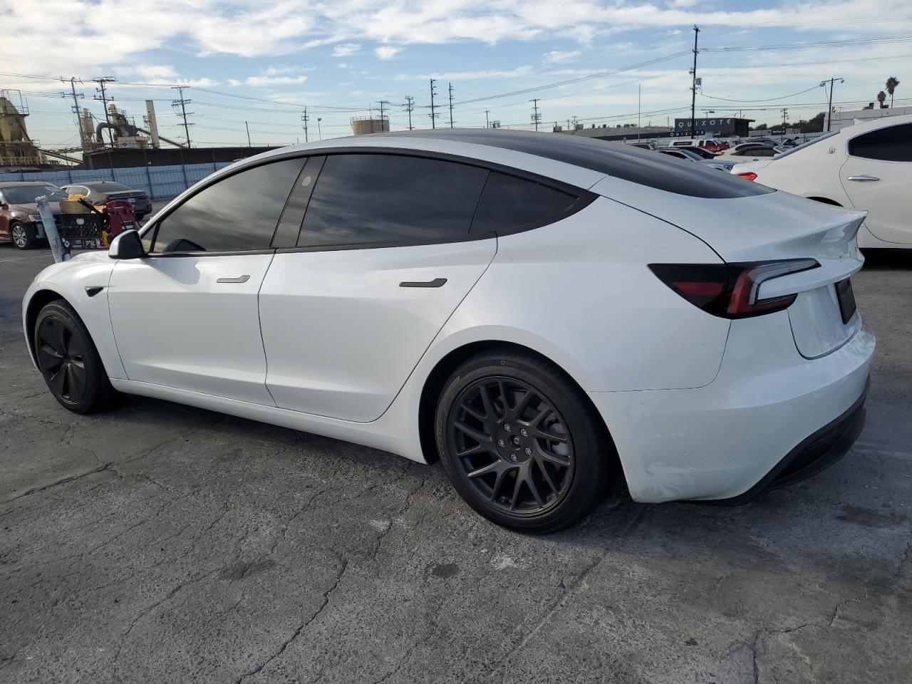 2024 TESLA MODEL 3 - Image 2