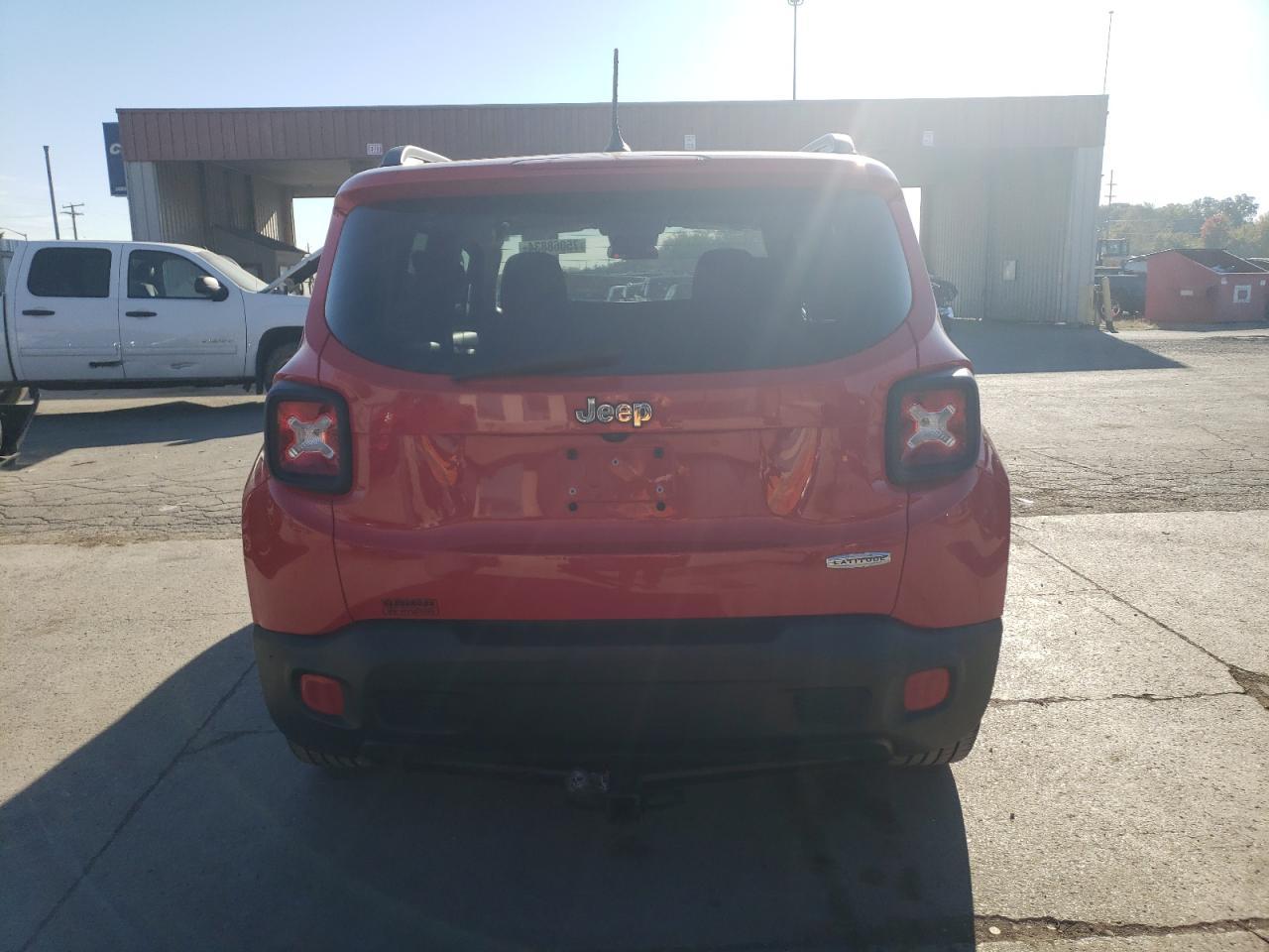 2016 JEEP RENEGADE L - Image 6