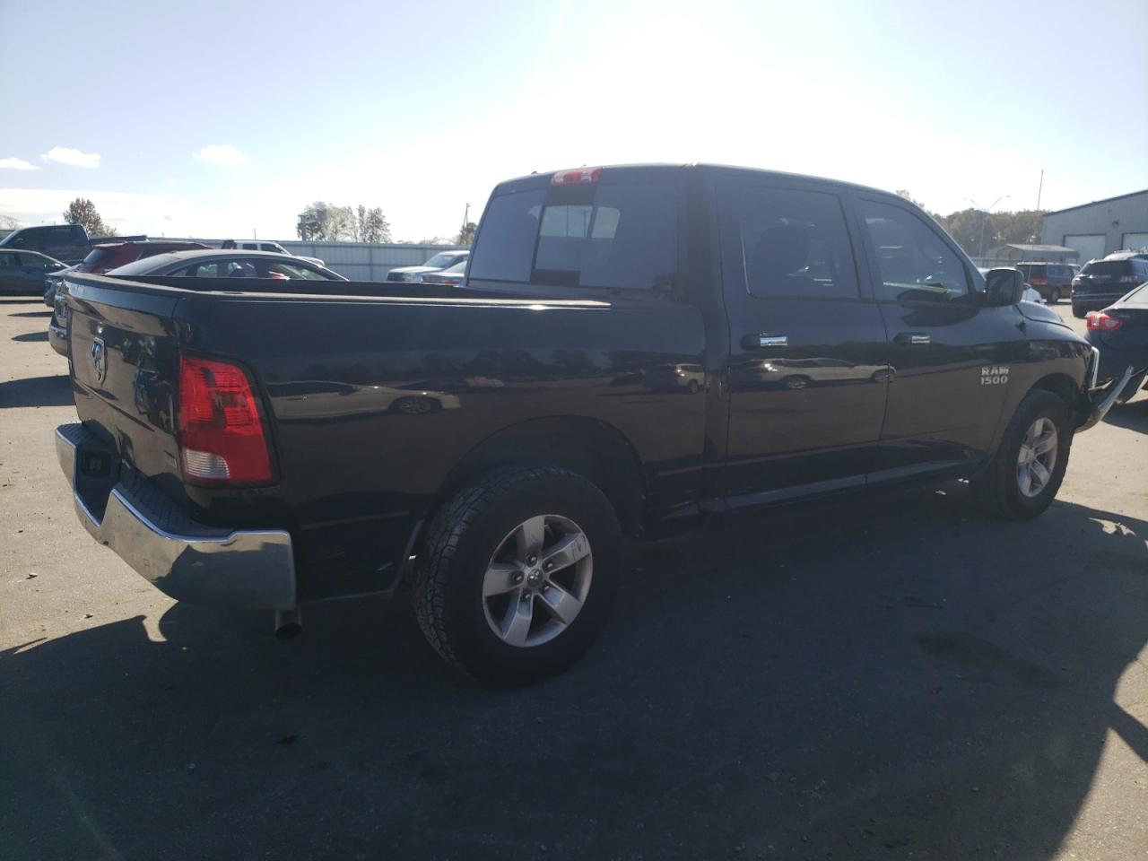 2014 RAM 1500 SLT - Image 3