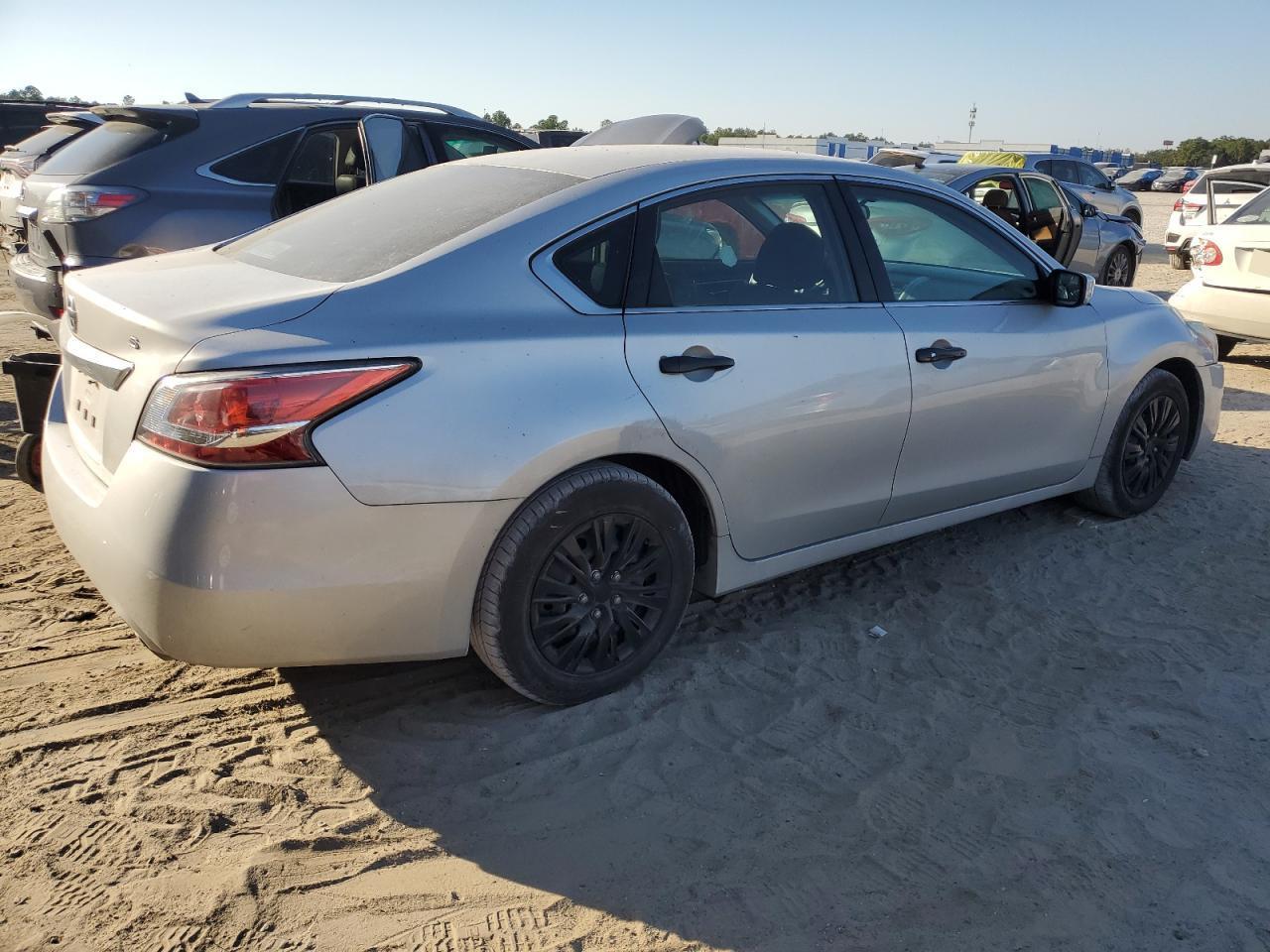 2015 NISSAN ALTIMA 2.5 - Фото 3