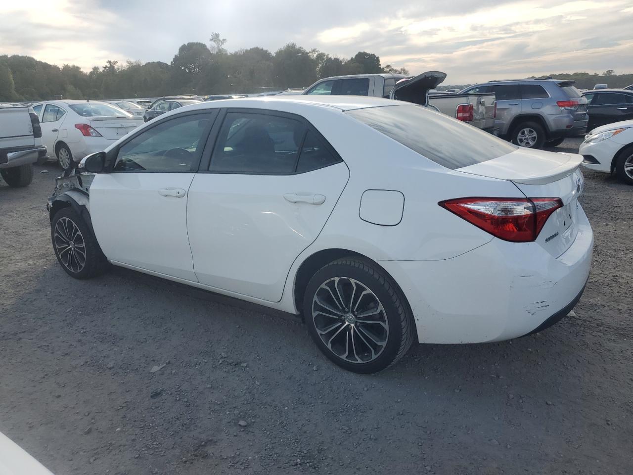 2014 TOYOTA COROLLA L - Image 2