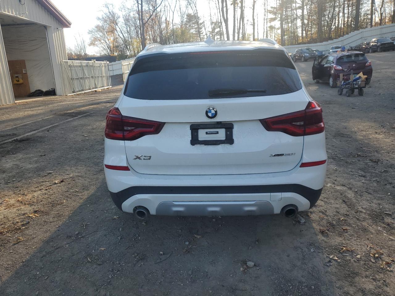 2019 BMW X3 XDRIVE3 - Image 6
