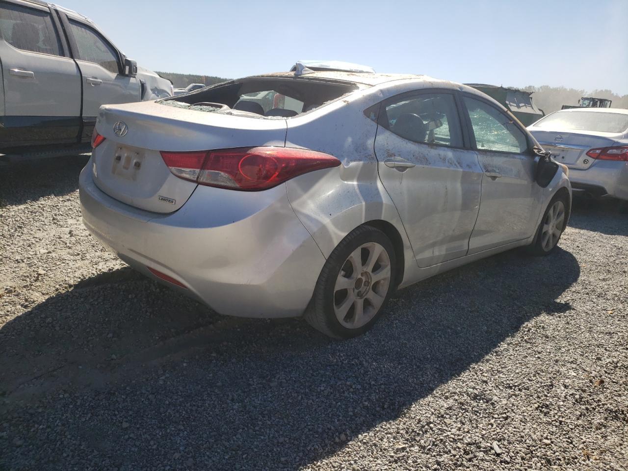 2013 HYUNDAI ELANTRA GL - Image 3