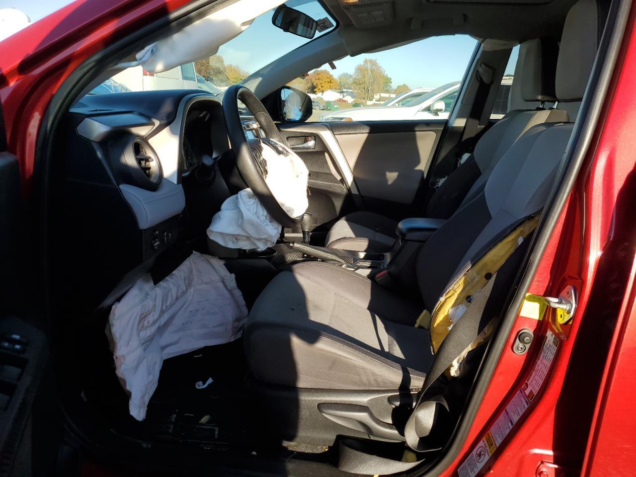 2015 TOYOTA RAV4 XLE - Фото 7