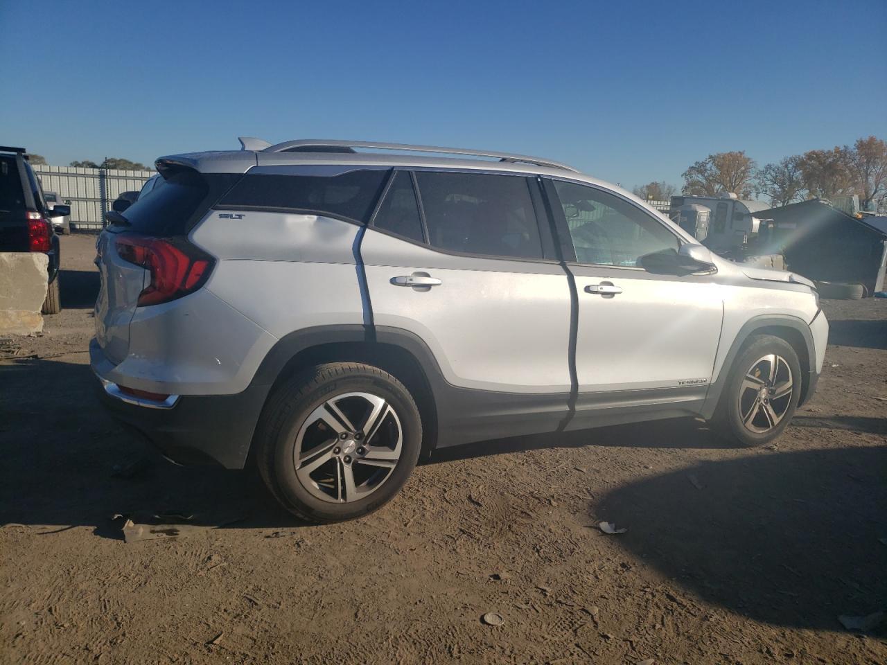 2019 GMC TERRAIN SL - Фото 3